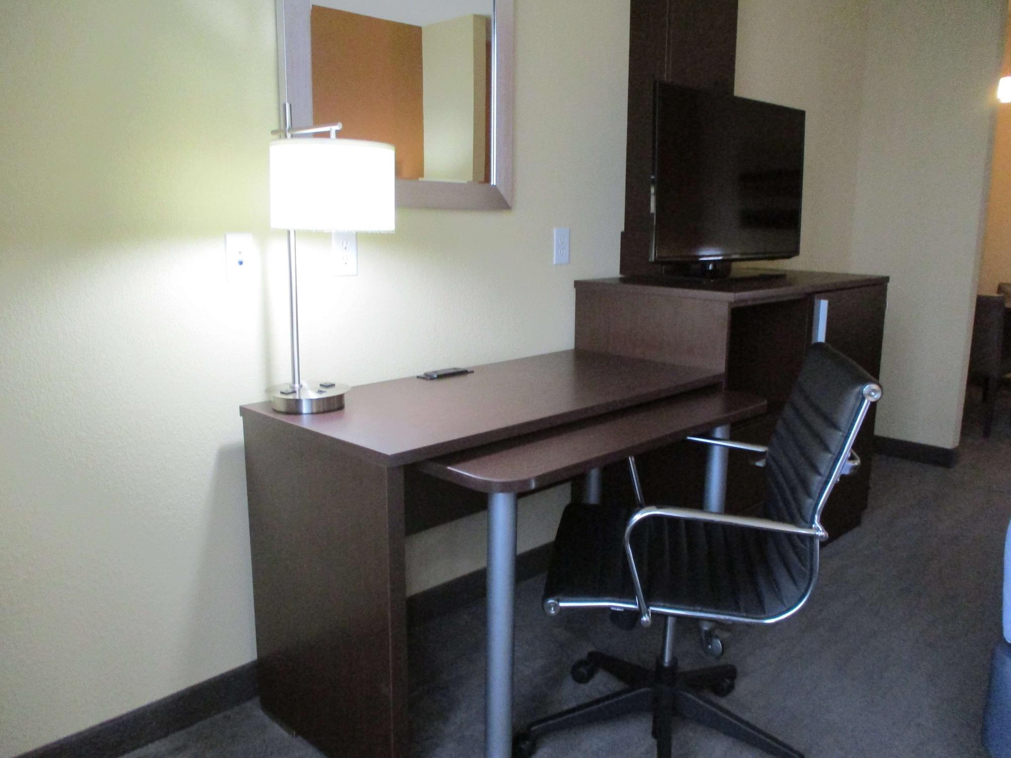 Best Western St. Louis Airport North Hotel & Suites Hazelwood Eksteriør billede
