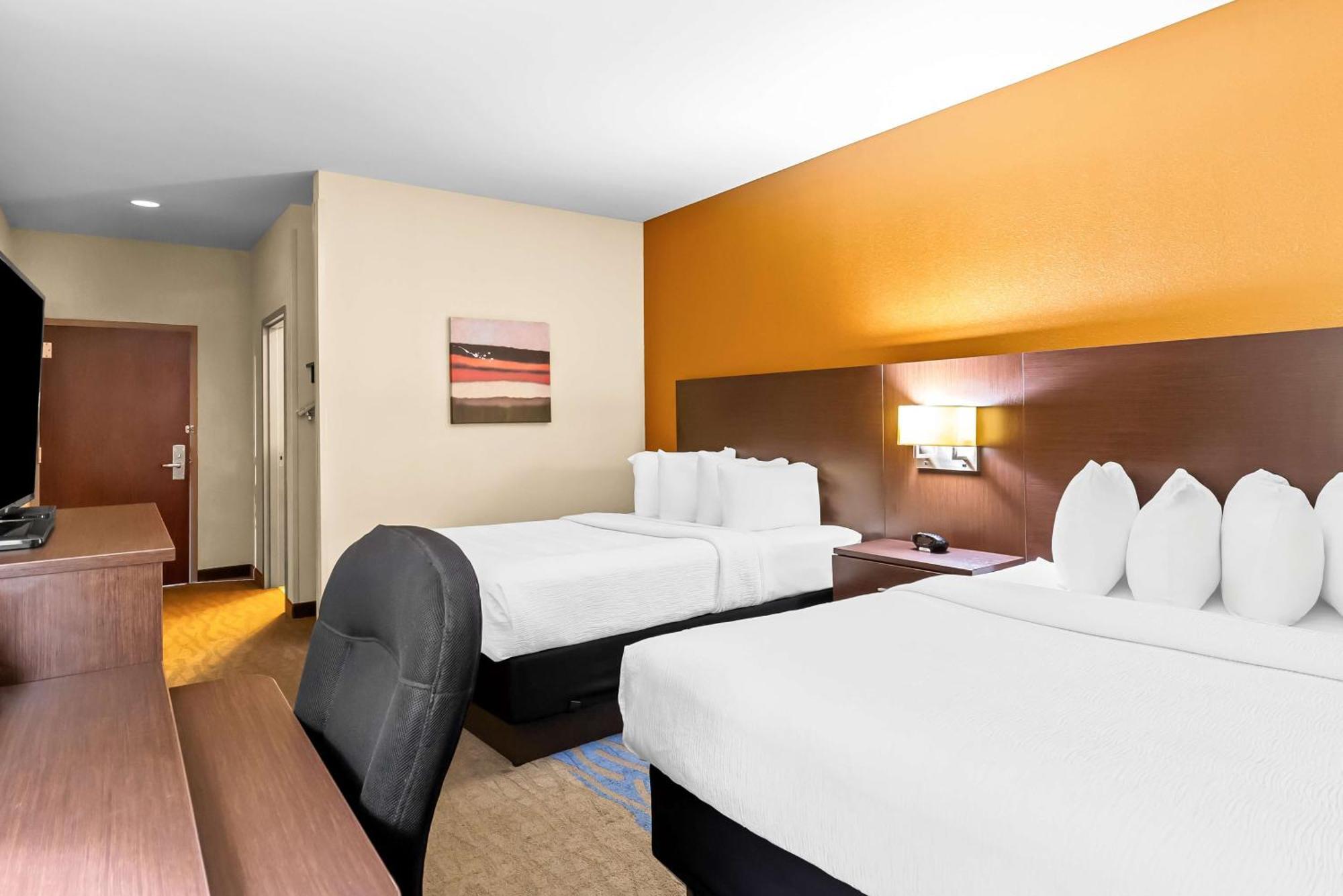 Best Western St. Louis Airport North Hotel & Suites Hazelwood Eksteriør billede