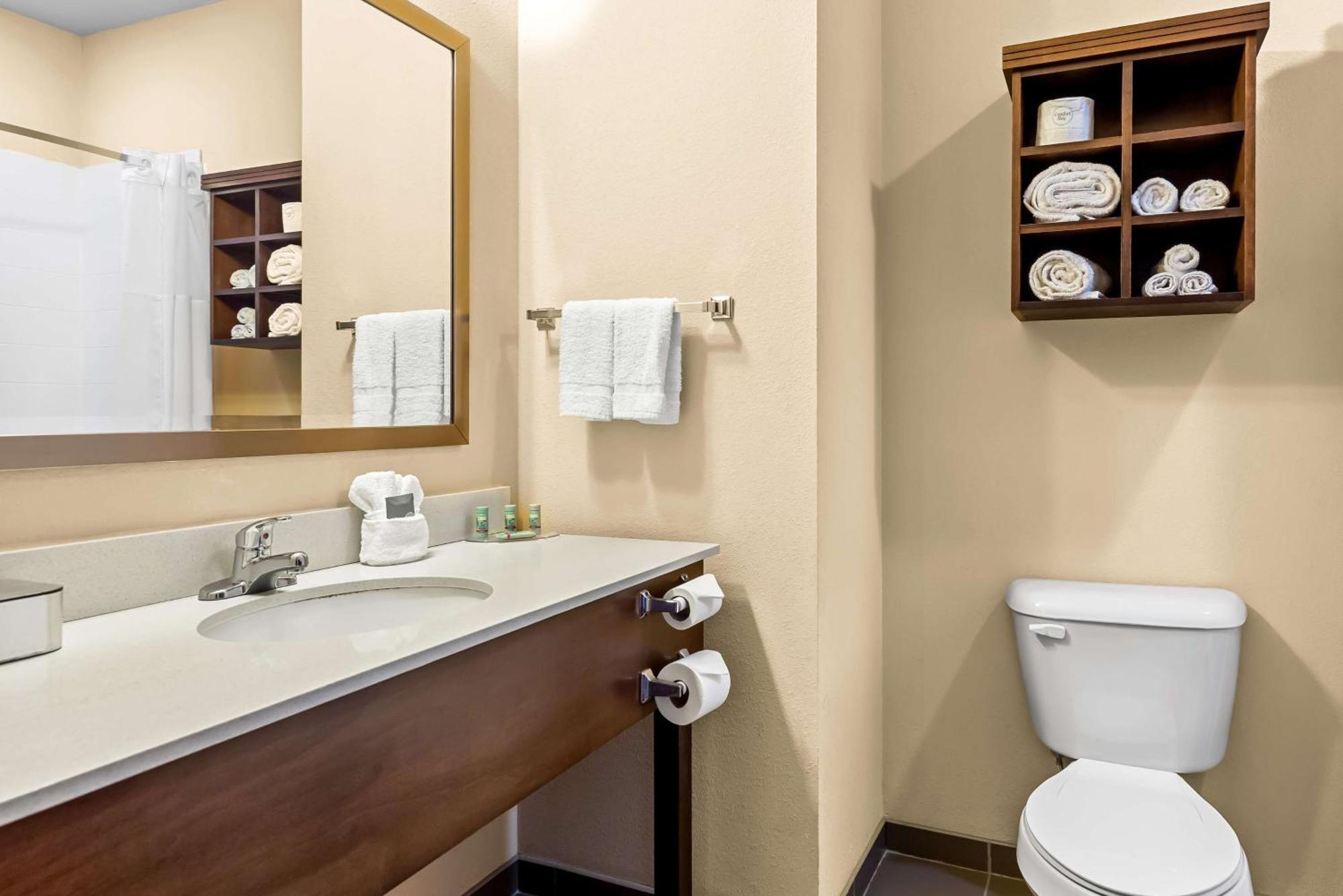 Best Western St. Louis Airport North Hotel & Suites Hazelwood Eksteriør billede